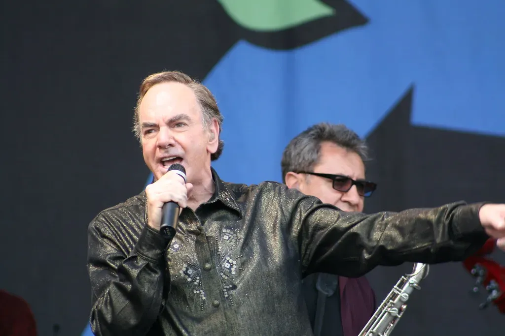 Sweet Caroline by Neil Diamond (whiper, Flickr, CC BY-SA 2.0)