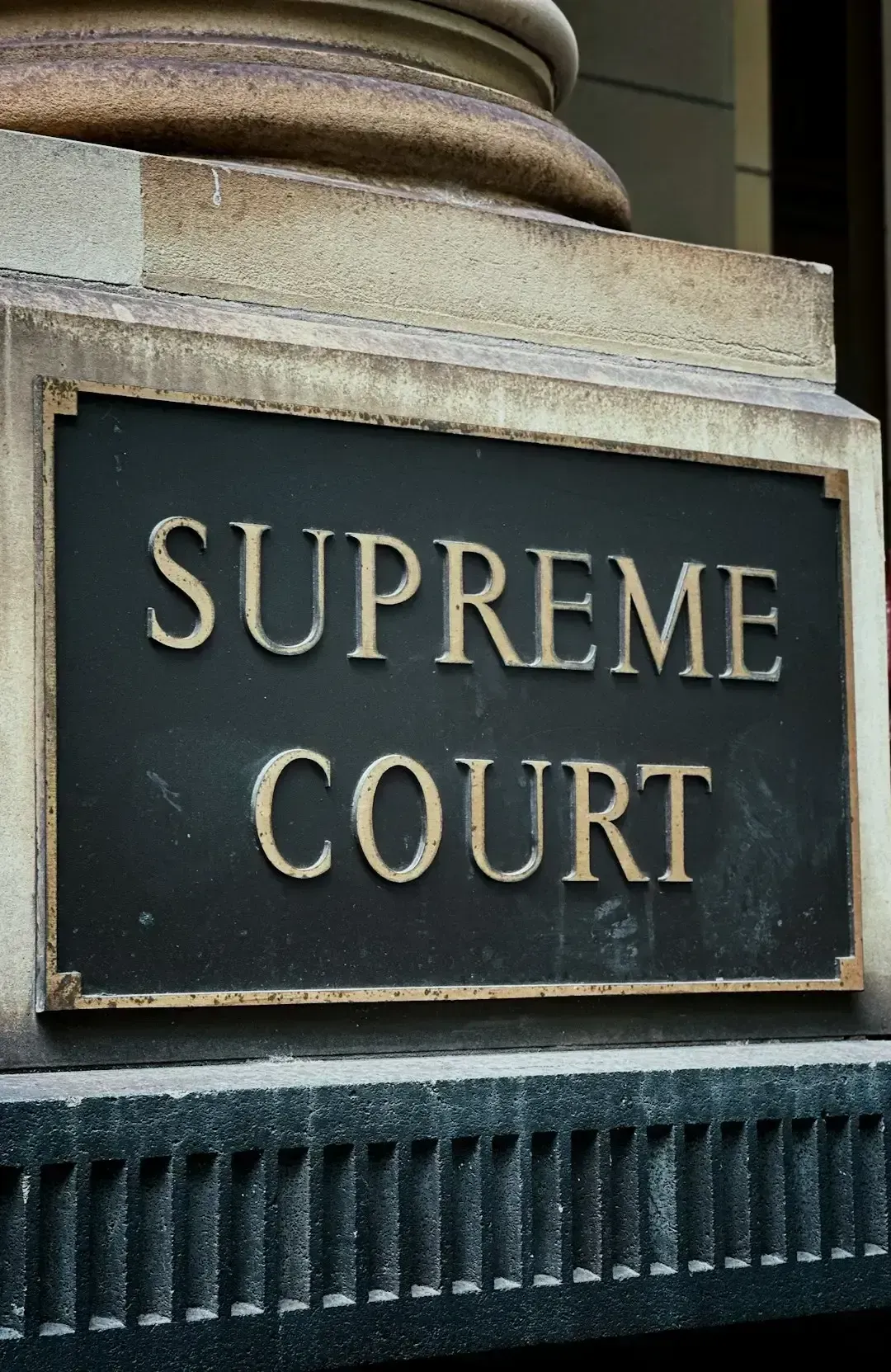 3. Bush v. Gore (2000): When the Supreme Court Decided a Presidency (Image Credits: Unsplash)