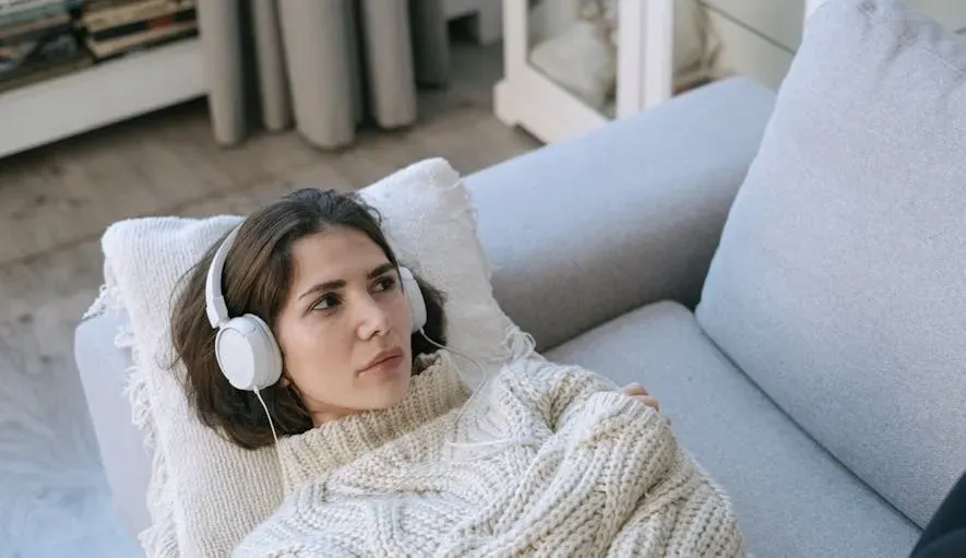 The Role of Empathy: You Feel the Artist's Pain as Your Own (Image Credits: Pexels)