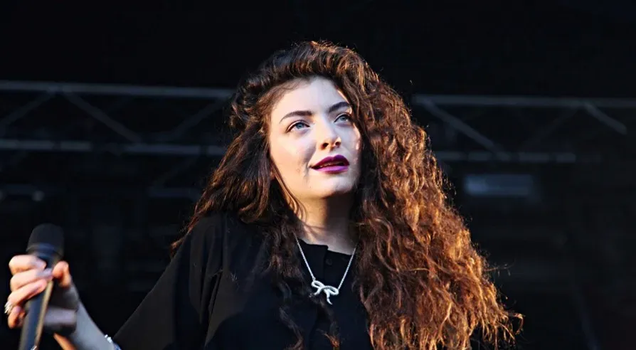2. Lorde wrote "Royals" during a school holiday (Image Credits: Flickr)