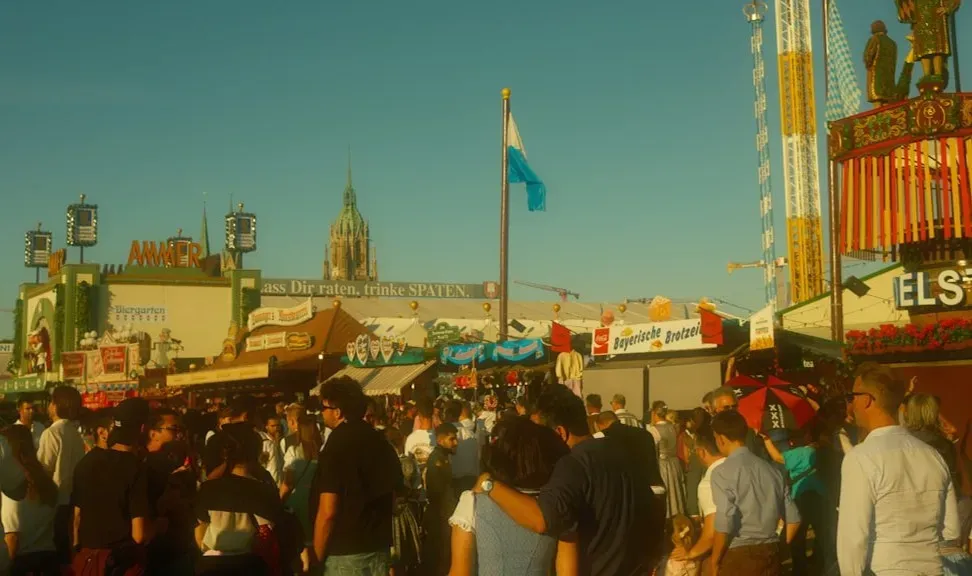 4. Fyre Festival (2017): The Influencer Marketing Pioneer That Became a Cautionary Legend (Image Credits: Unsplash)