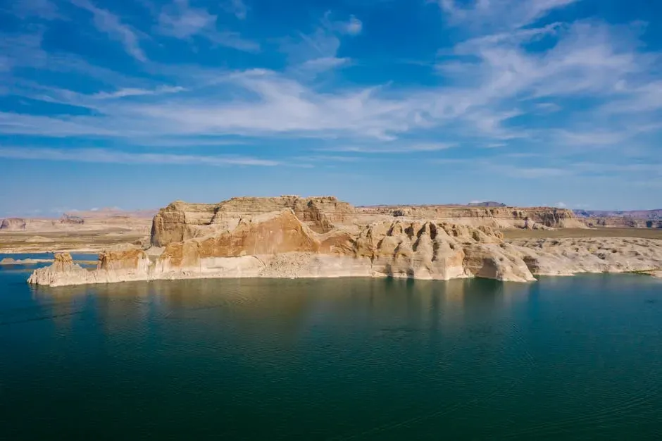 4. Desert Shores: Vegas's Best Kept Secret Has Four Lakes (Image Credits: Pexels)