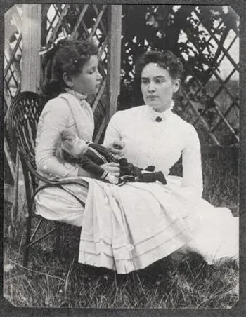 5. Anne Sullivan: A Half-Blind Teacher Who Changed What We Believe Is Possible (NWI.com Multimedia. "AP Photo/Courtesy of the Thaxter P. Spencer Collection, R. Stanton Avery Special Collections, New England Historic Genealogical Society-Boston, Public domain)