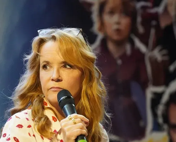 Lea Thompson, The Year of Spectacular Men (2017) (Image Credits: Flickr)