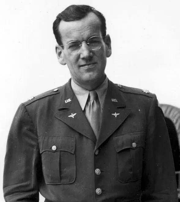 Glenn Miller (Image Credits: Wikimedia)