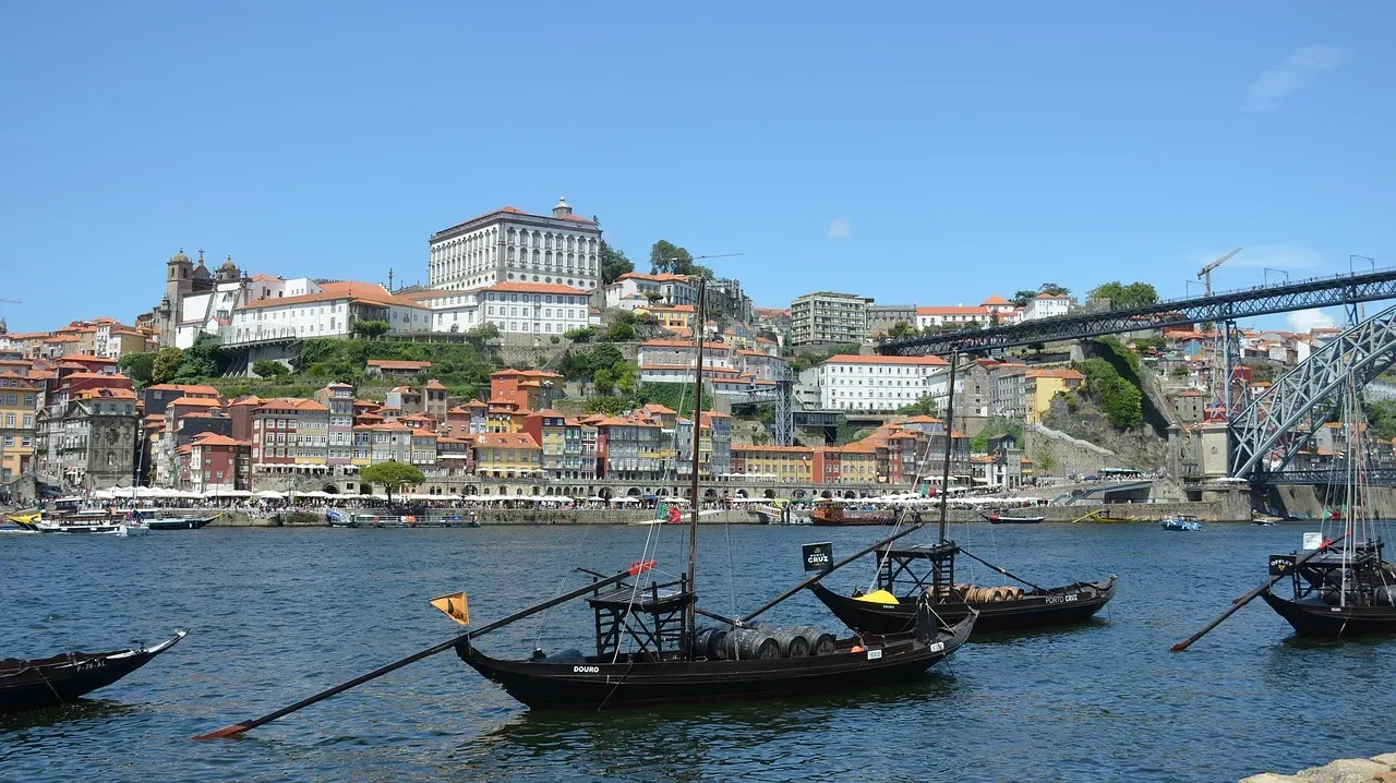 Porto, Portugal – Wine Cellars and Artistic Revival (Image Credits: Pixabay)