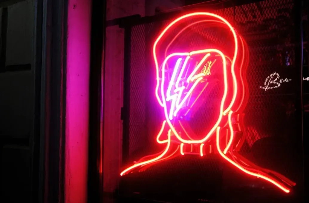 David Bowie - The Outside Trilogy That Never Became a Trilogy (Image Credits: Unsplash)