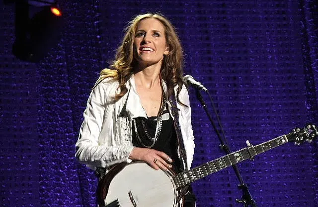 The Dixie Chicks: The Label System's Political Cold Shoulder (Image Credits: Flickr)