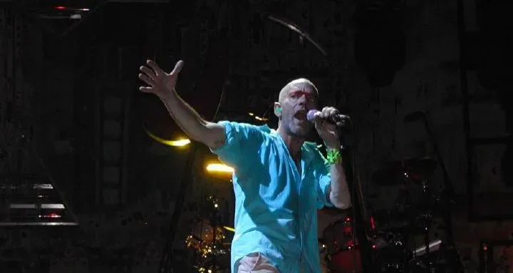 Michael Stipe's booming delivery on "Losing My Religion" (Image Credits: Wikimedia)