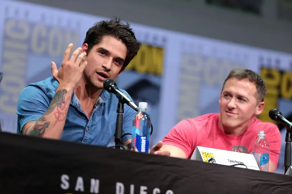 Roswell Conspiracies and Similar Cult Adaptations: Teen Wolf (Gage Skidmore, Flickr, CC BY-SA 2.0)