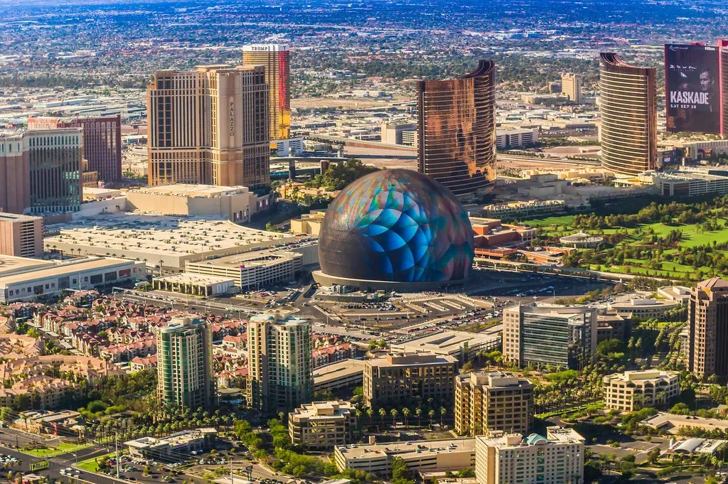 The Price Tag That Made Everyone's Eyes Water (kla4067, Flickr, CC BY-SA 2.0)