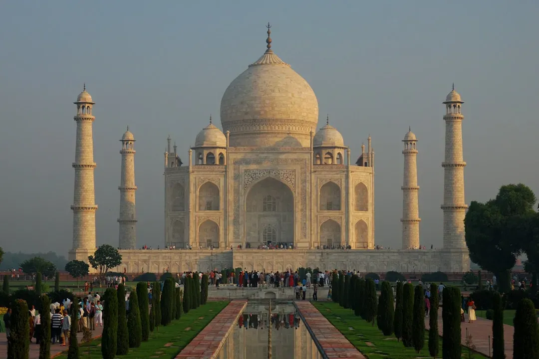 The Taj Mahal Changes Colors Throughout the Day (Image Credits: Unsplash)
