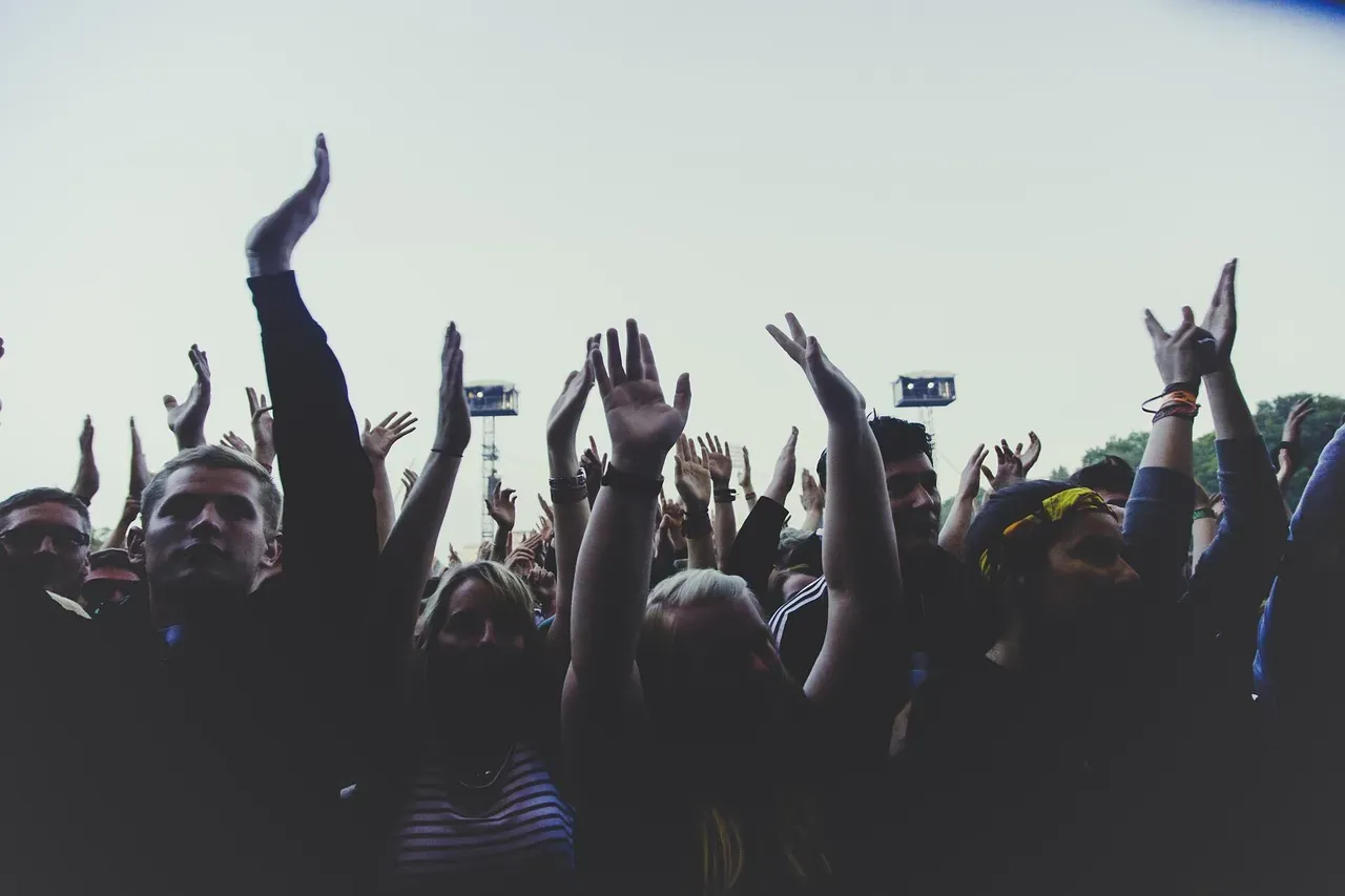 Queen at Live Aid, 1985 (Image Credits: Pixabay)