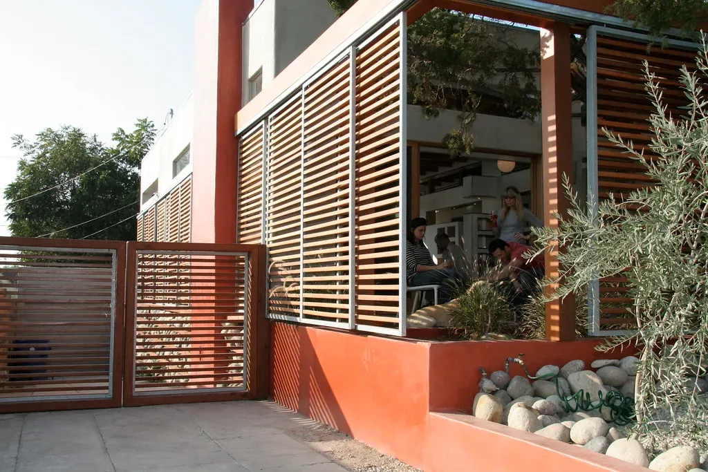 Passive Cooling Strategies That Are Old Ideas Made New (Jeremy Levine Design, Flickr, CC BY 2.0)
