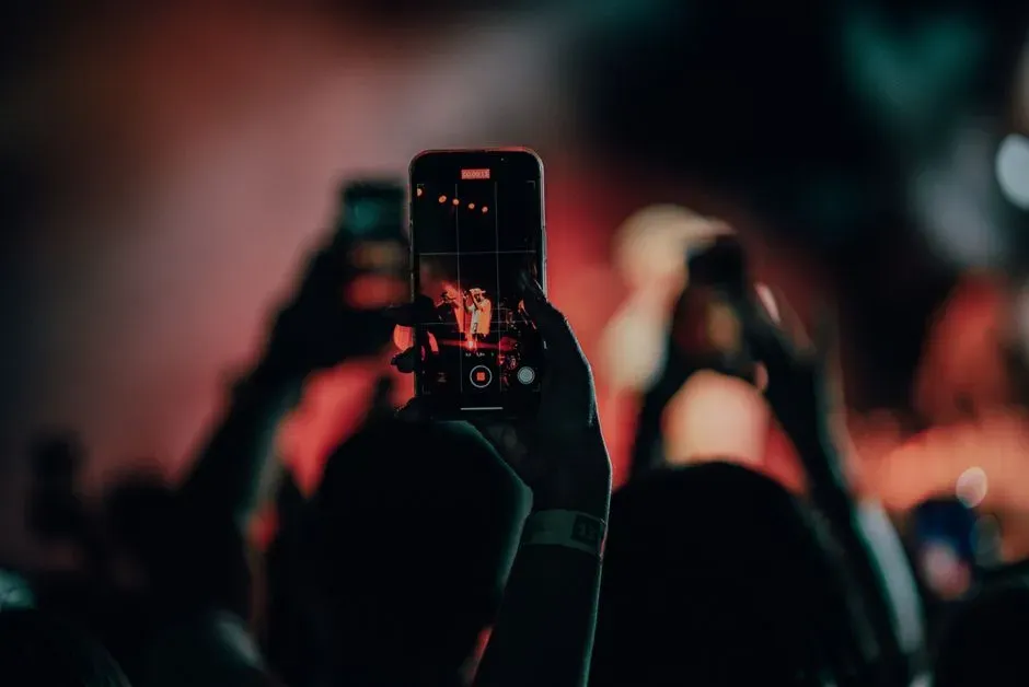 7. Filming entire songs while blocking sightlines and pathways (Image Credits: Pexels)