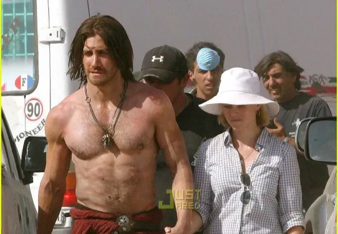 6. Jake Gyllenhaal and Maggie Gyllenhaal (Image Credits: Flickr)