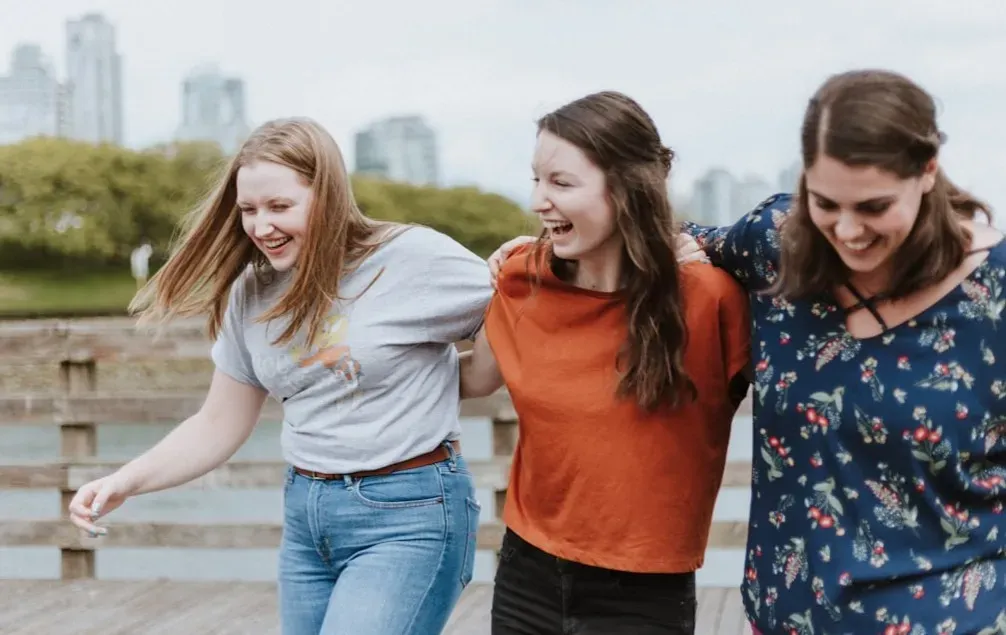 2. A Sharp, Genuine Sense of Humor (Image Credits: Unsplash)