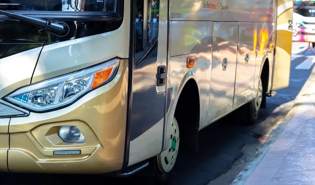 9. Speed - The Freeway Bus Jump (Image Credits: Unsplash)