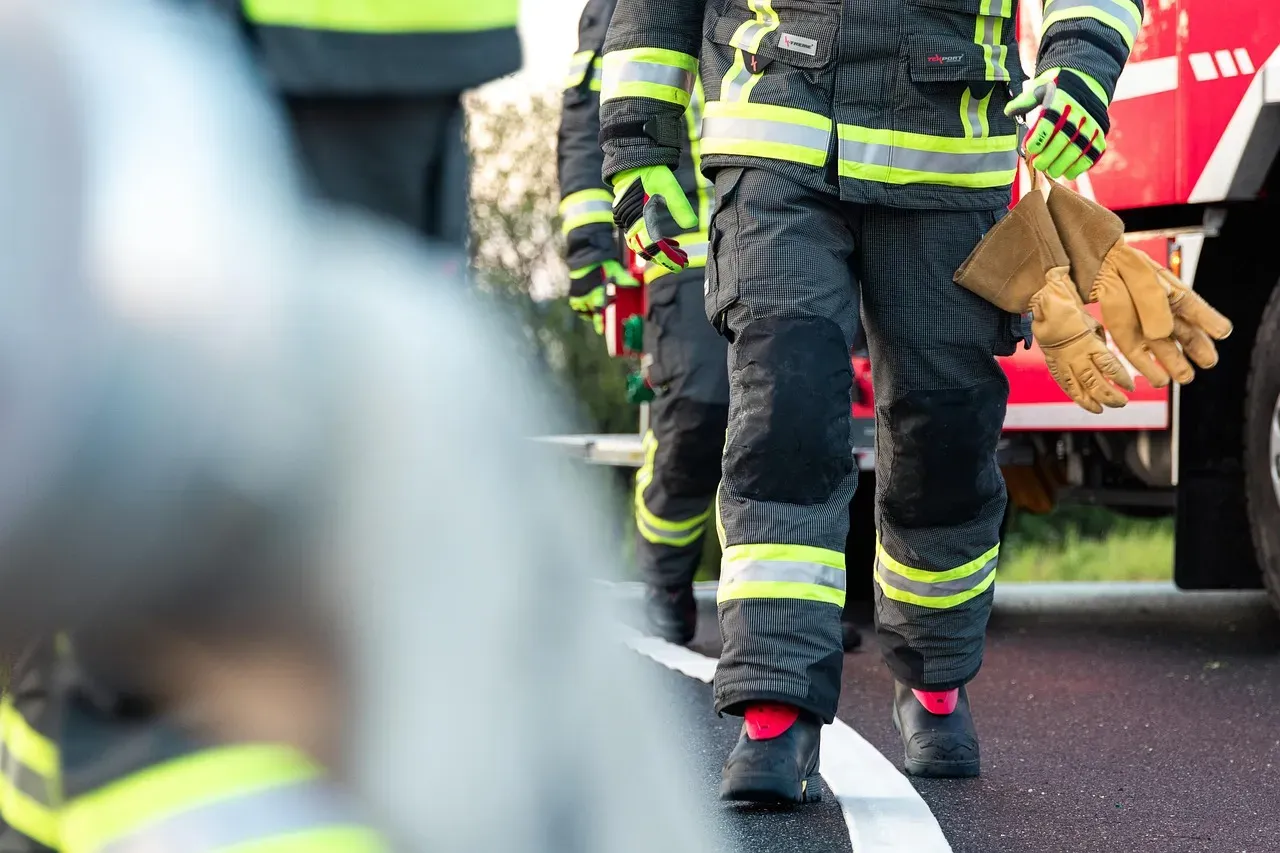 1. Bruce Springsteen and Sam Springsteen, firefighter (Image Credits: Pixabay)