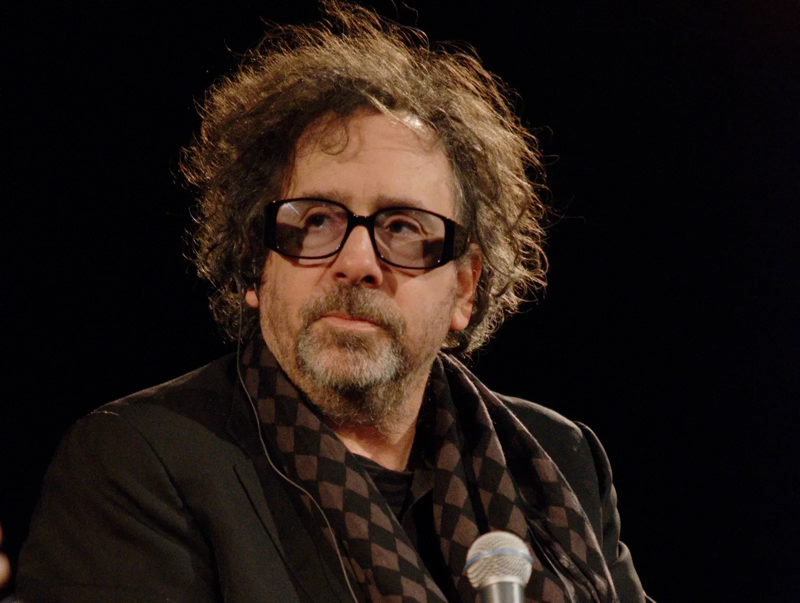 Tim Burton and the divisive Planet of the Apes remake (Image Credits: Wikimedia)