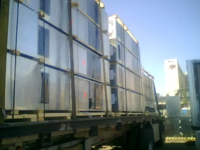 Nearly 300 Days of Sunshine - But At What Cost? (Image Credits: Wikimedia)