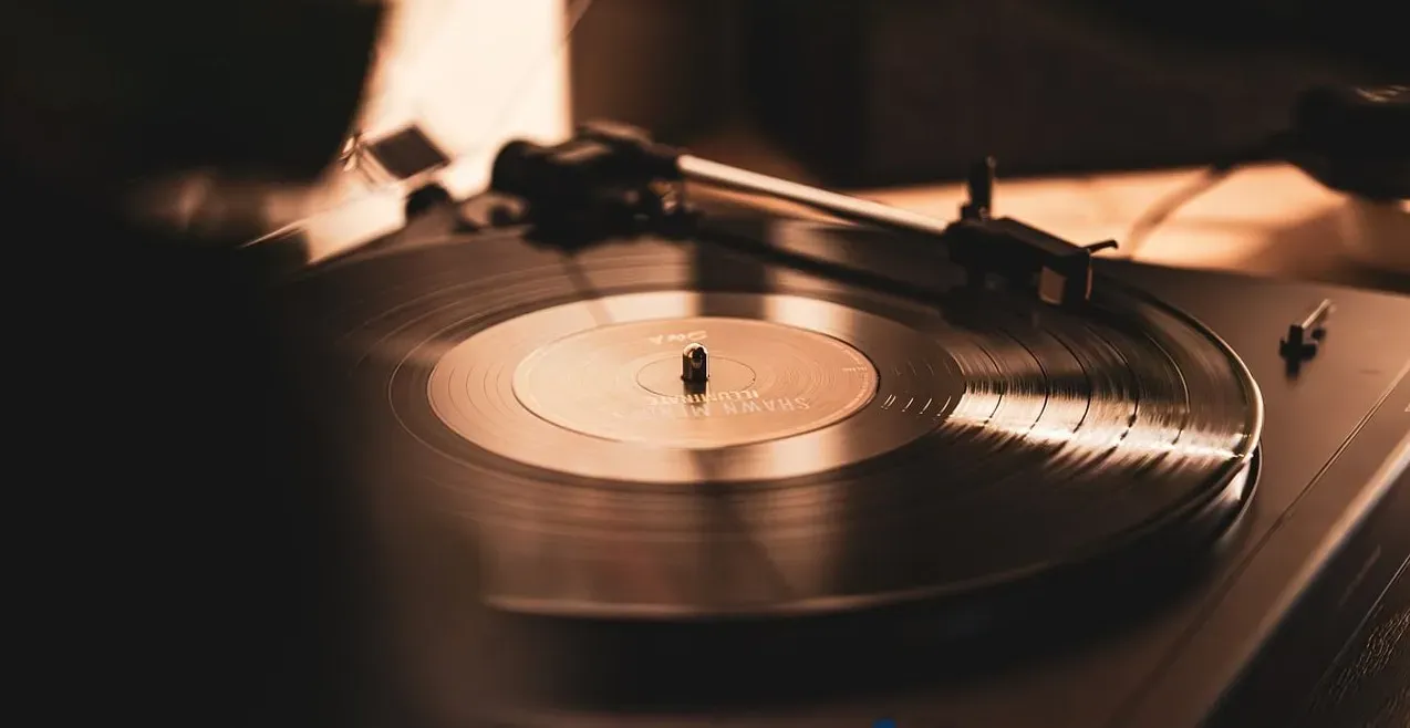 Scorpions and the cover that triggered an FBI file (Image Credits: Pixabay)