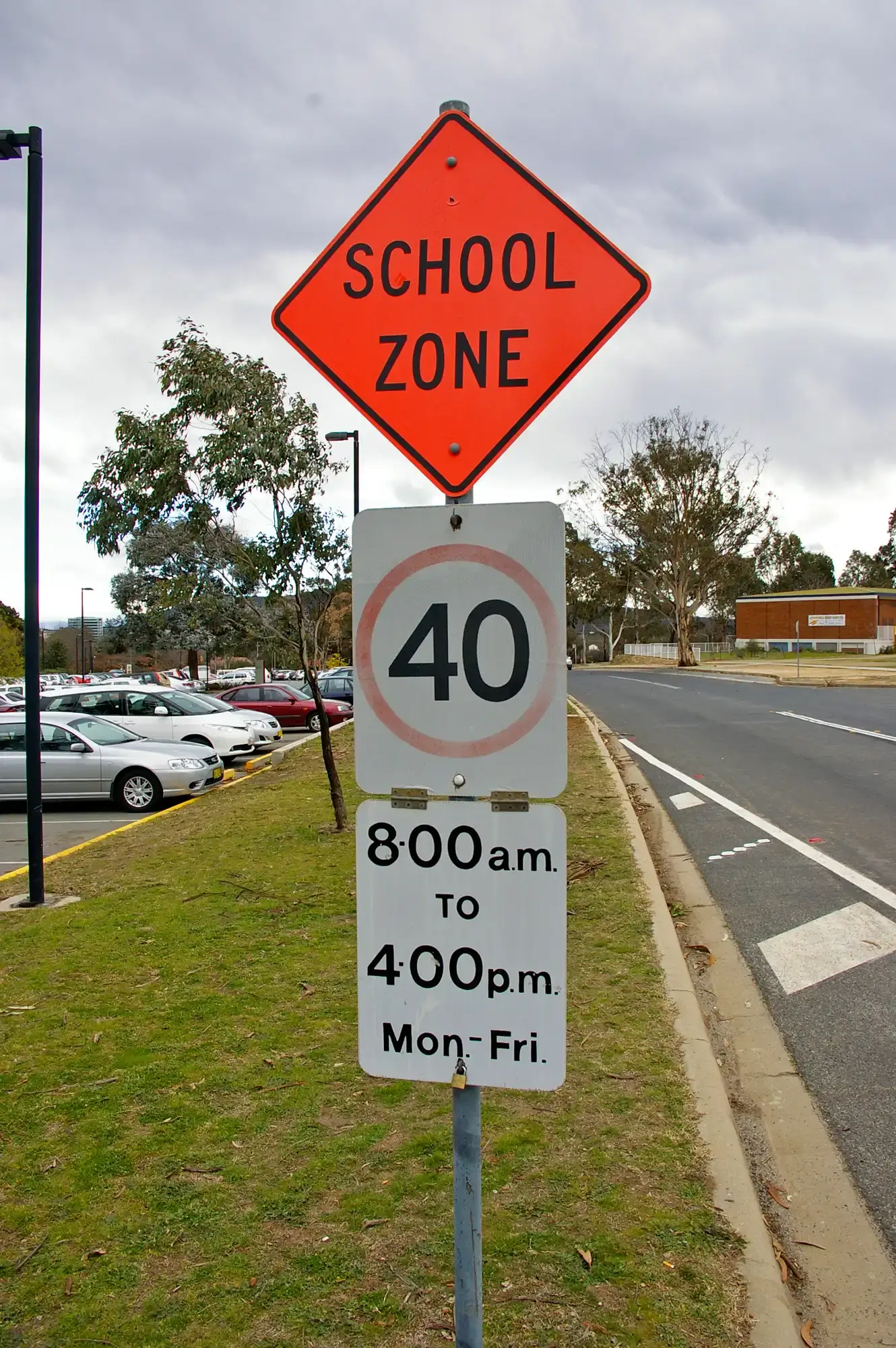What Buyers Should Look For When Choosing a School Zone (By Bidgee, CC BY-SA 3.0)