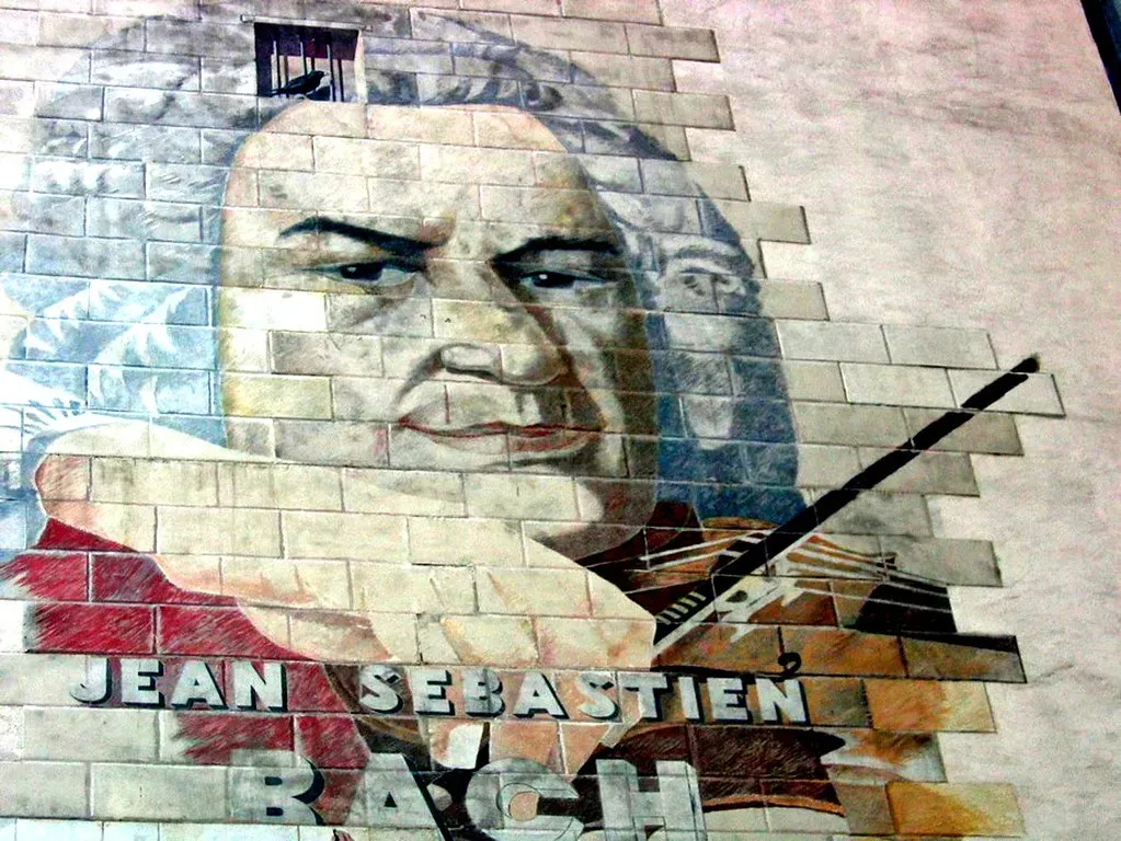 9. The Recurring Motifs Across Works - A Personal Signature (dany13, Flickr, CC BY 2.0)