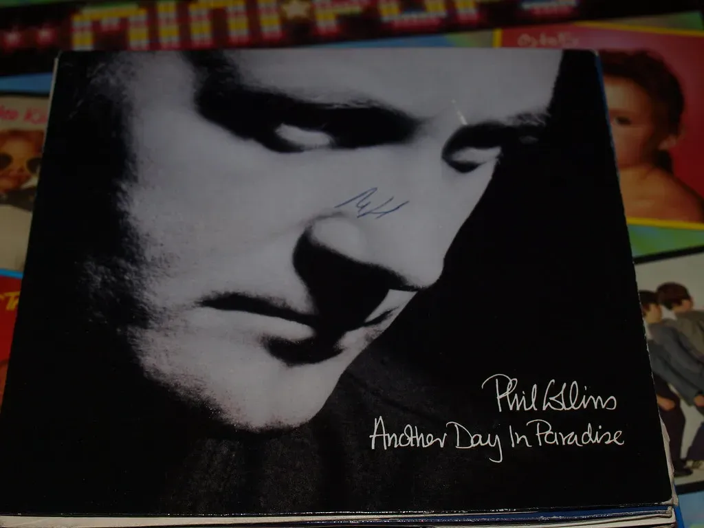 5. Phil Collins - "In the Air Tonight" (1981) (badgreeb RECORDS - art -photos, Flickr, CC BY-SA 2.0)