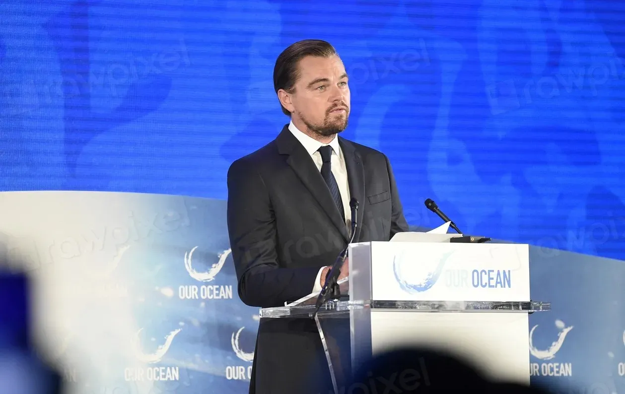5. Leonardo DiCaprio as Jack Dawson in Titanic (1997) (Image Credits: Rawpixel)