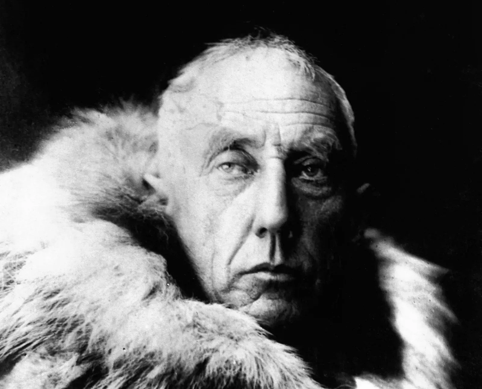 3. Roald Amundsen: The Greatest Explorer Who Vanished Saving Others (Image Credits: Wikimedia)