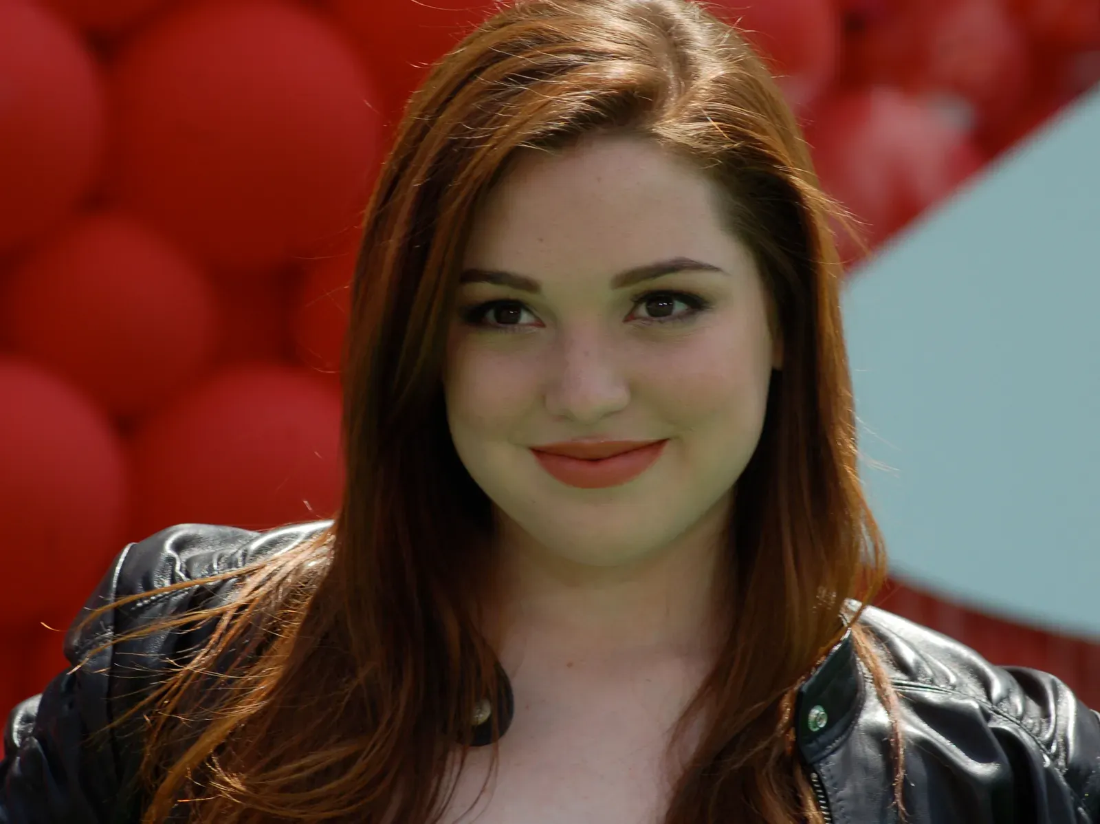 7. Jennifer Stone: From Disney to the ER (By Angela George at https://www.flickr.com/photos/sharongraphics/, CC BY-SA 3.0)