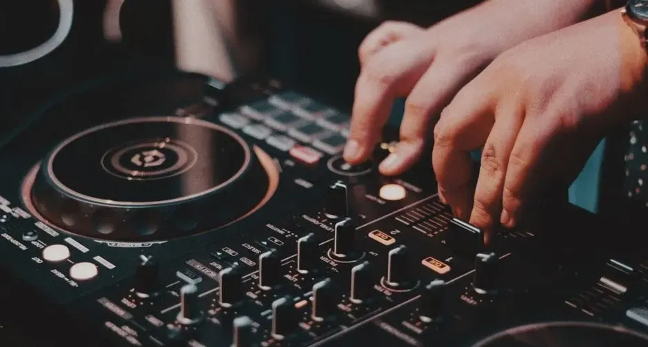 5. Crazy in Love, Boots Remix (Fifty Shades of Grey) (Image Credits: Pexels)