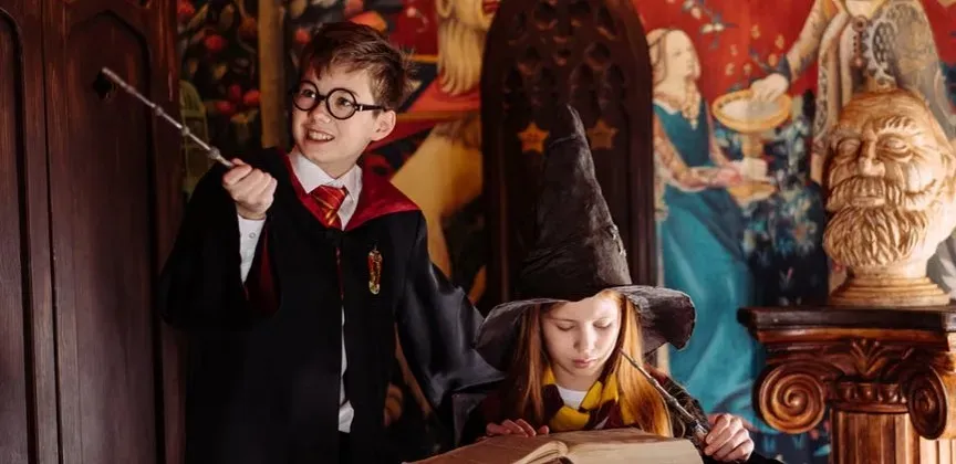 Harry, Ron, and Hermione: an entirely new trio (Image Credits: Pexels)