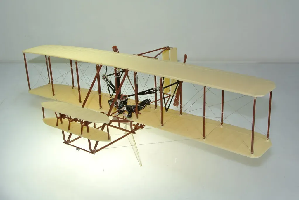 1. The Wright Brothers' First Flight (December 17, 1903) - 12 Seconds (el cajon yacht club, Flickr, CC BY 2.0)