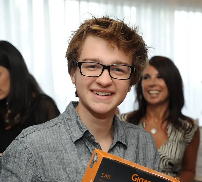 5. Angus T. Jones – The "Half Man" Who Said No to Hollywood (Image Credits: Flickr)