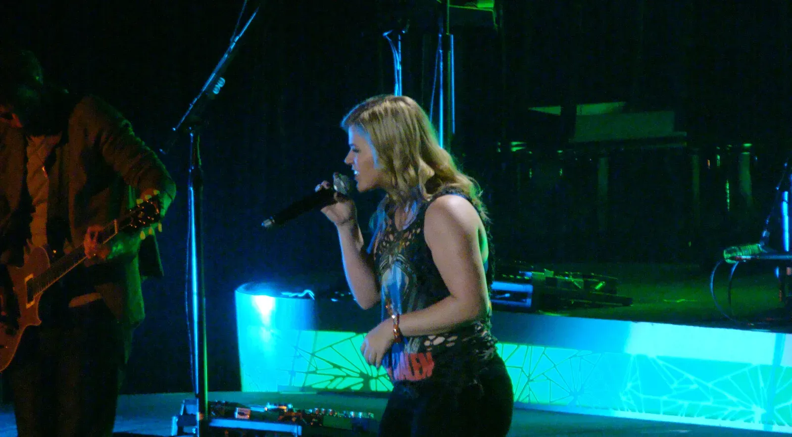 Since U Been Gone by Kelly Clarkson (Image Credits: Wikimedia)