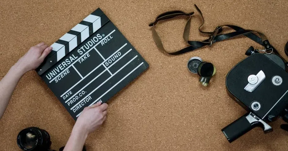 Distributor and sponsor relationships behind the scenes (Image Credits: Pexels)