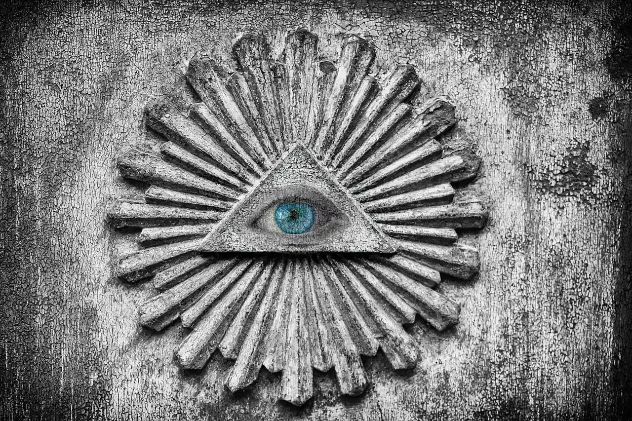 What Exactly Defines a Secret Society? (Image Credits: Pixabay)