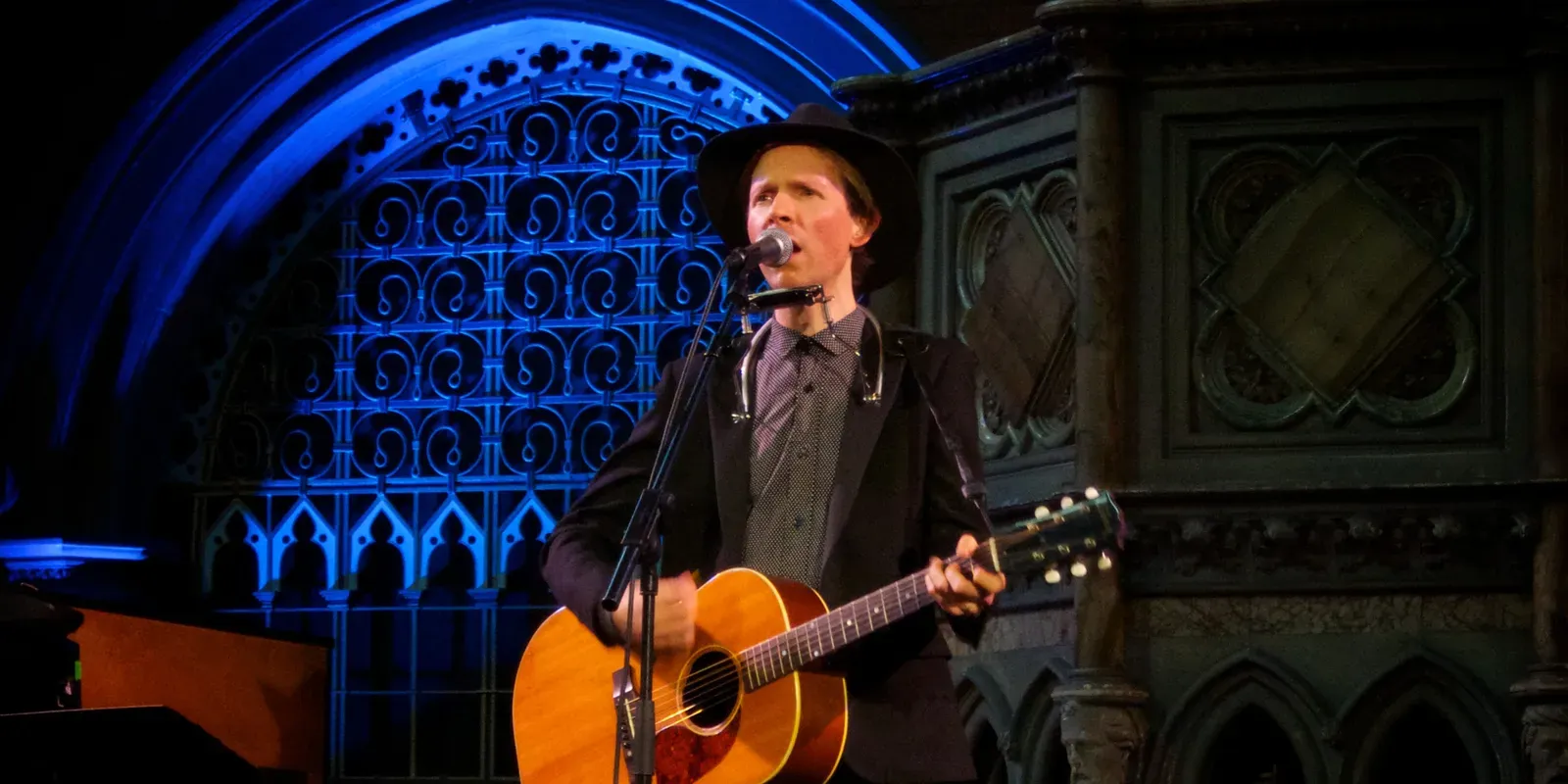 7. Beck: from lo-fi slacker rap to orchestral folk balladeer (Image Credits: Wikimedia)