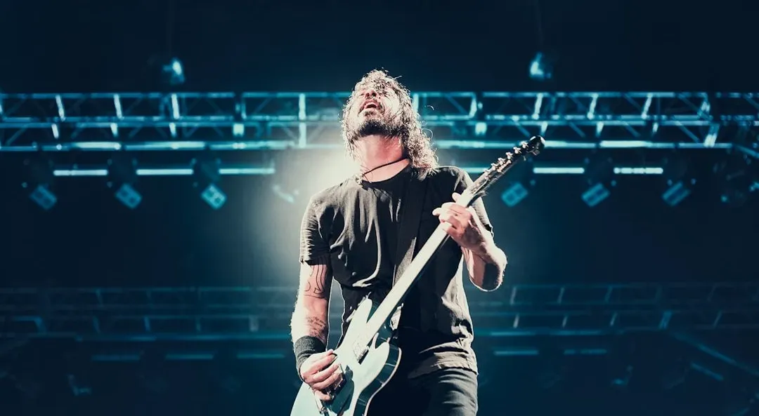 5. Dave Grohl – Foo Fighters (1995) (Image Credits: Unsplash)