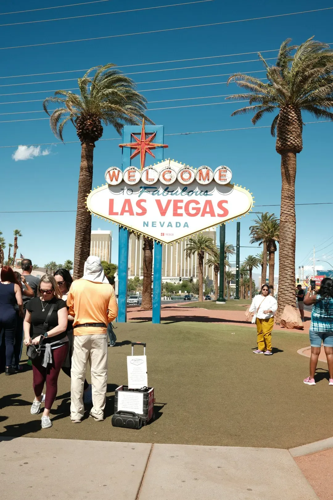 The Debt Reality Facing Vegas Workers (Image Credits: Unsplash)