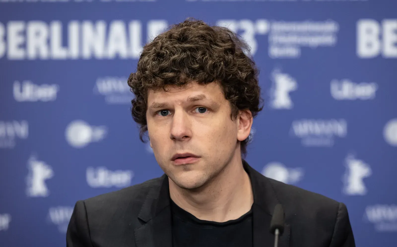 4. Jesse Eisenberg as Mark Zuckerberg in The Social Network (2010) (Image Credits: Wikimedia)