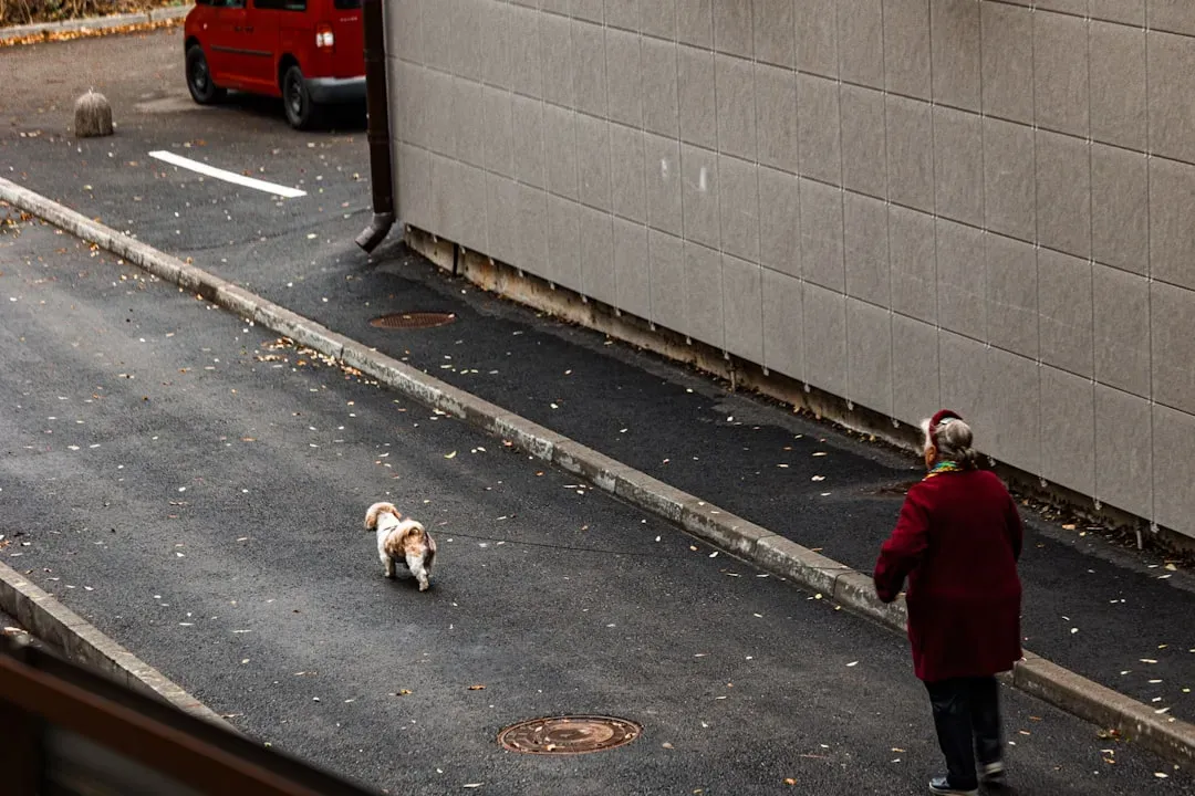 Small Habits, Not Overhauls: The Research-Backed Approach (Image Credits: Unsplash)