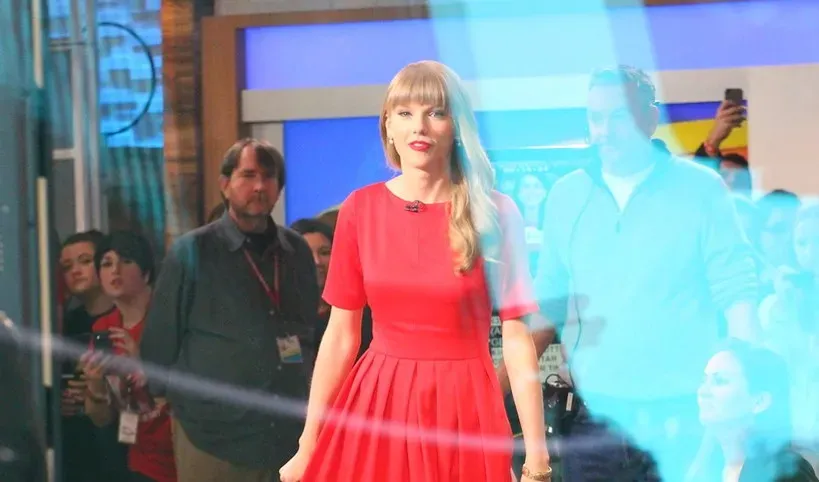 8. "We Are Never Ever Getting Back Together" – Taylor Swift (2012) (Image Credits: Flickr)