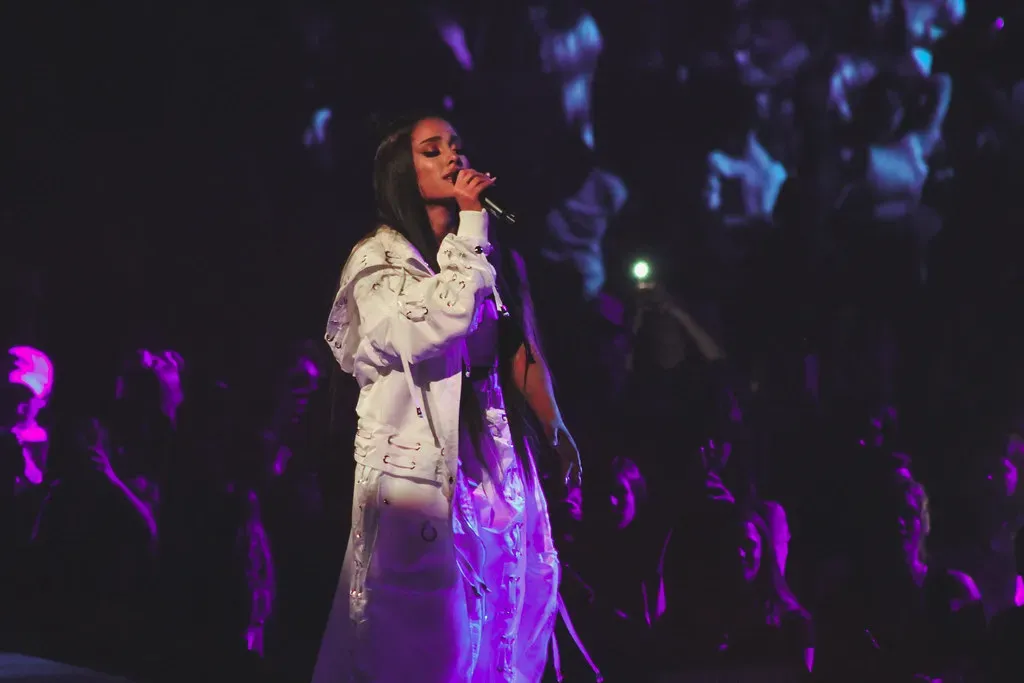 Ariana Grande's Shift from Nickelodeon Star to Pop Powerhouse (Image Credits: Flickr)