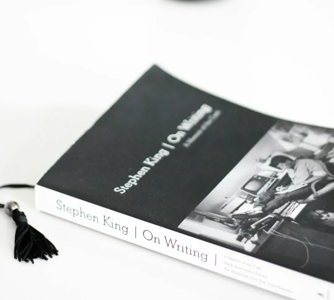 5. Stephen King – The Dark Tower: The Gunslinger (Image Credits: Unsplash)