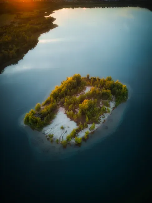 3. Lost (Image Credits: Pexels)