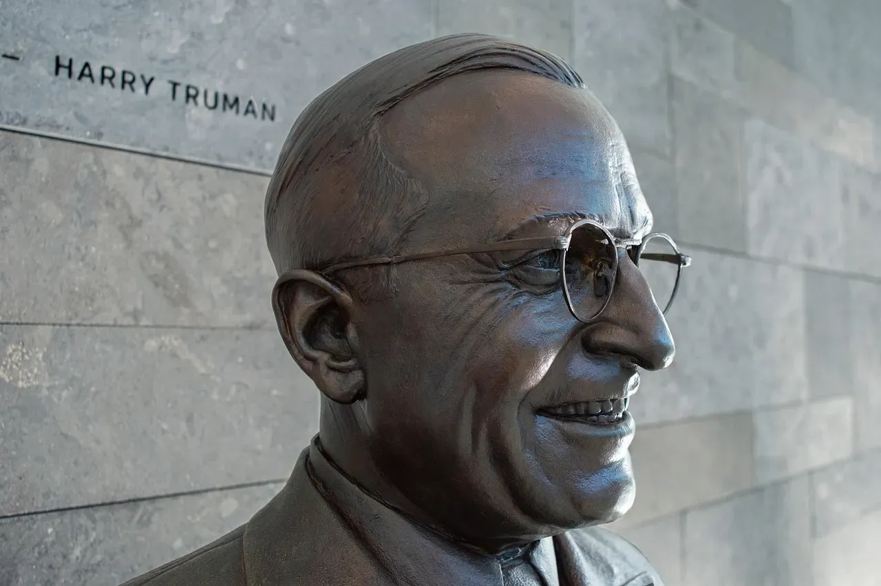 Truman Capote's Answered Prayers Betrayal (Image Credits: Pixabay)