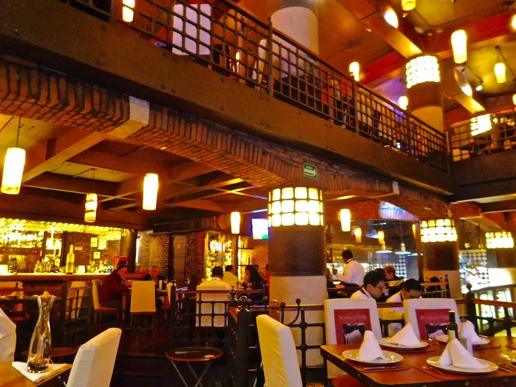 Technology as the New Dining Ingredient (Image Credits: Flickr)